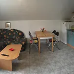 Apartman Frankie Ii. *