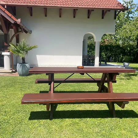 Frankie Ii. 公寓 *