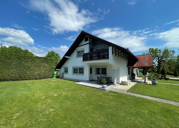 Frankie Ii. דירה